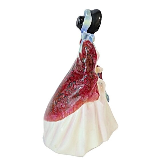 Vintage Royal Doulton Paisley Shawl Lady Porcelain Figurine Designed by L. Harra - Picture 4 of 6